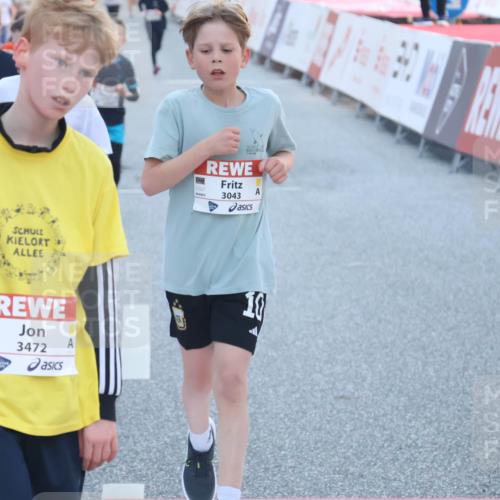 27.04.2024 - Das Zehntel Lena Gebhardt http://msf.ph/oto/6132820 27.04.2024 08:50:45 Ziel 1233, 1553, 1707, 1929, 2596, 2792, 3043, 3152, 3155, 3472, 3480, 3709, 3775, 3794 meine-sportfotos.de