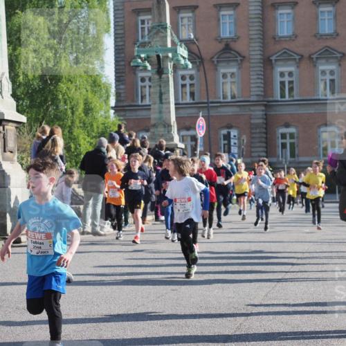 27.04.2024 - Das Zehntel KatJ http://msf.ph/oto/6135857 27.04.2024 08:49:04 Laufen 1500, 1176 meine-sportfotos.de