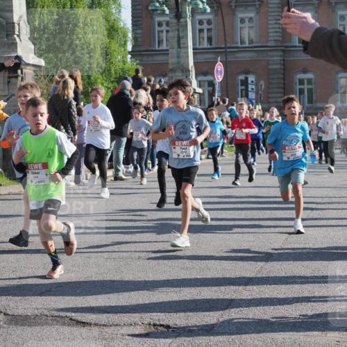27.04.2024 - Das Zehntel KatJ http://msf.ph/oto/6139056 27.04.2024 08:50:06 Laufen 1998, 2342, 20, 2649 meine-sportfotos.de