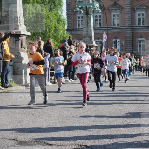 27.04.2024 - Das Zehntel KatJ http://msf.ph/oto/6139594 27.04.2024 08:50:17 Laufen 3696, 1096 meine-sportfotos.de