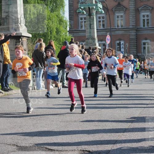 27.04.2024 - Das Zehntel KatJ http://msf.ph/oto/6139615 27.04.2024 08:50:17 Laufen 3696, 1096 meine-sportfotos.de