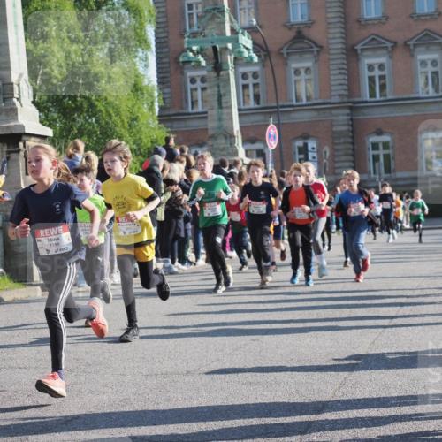 27.04.2024 - Das Zehntel KatJ http://msf.ph/oto/6140937 27.04.2024 08:50:43 Laufen 1599, 1406 meine-sportfotos.de