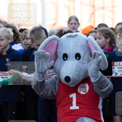 27.04.2024 - Das Zehntel Michael Strokosch http://msf.ph/oto/6142015 27.04.2024 08:29:03 Laufen 3178, 1, 3161, 100 meine-sportfotos.de