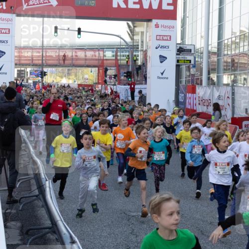 27.04.2024 - Das Zehntel Michael Strokosch http://msf.ph/oto/6142304 27.04.2024 08:31:19 Laufen 600, 3767, 3769, 1149, 1796, 42, 145, 10, 4, 2145, 2723, 2729 meine-sportfotos.de