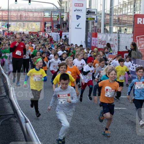 27.04.2024 - Das Zehntel Michael Strokosch http://msf.ph/oto/6142317 27.04.2024 08:31:20 Laufen 3291, 600, 2881, 42, 145, 4, 2145, 3550, 3769, 1149, 285 meine-sportfotos.de