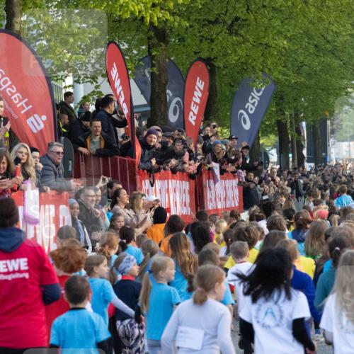27.04.2024 - Das Zehntel Michael Strokosch http://msf.ph/oto/6142353 27.04.2024 08:32:00 Laufen 9226, 1602, 92, 9 meine-sportfotos.de