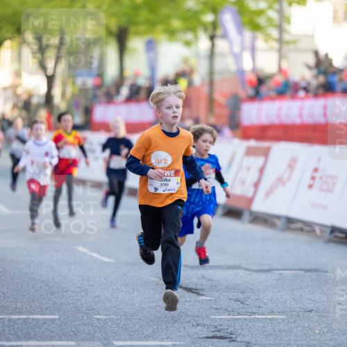27.04.2024 - Das Zehntel Michael Strokosch http://msf.ph/oto/6143592 27.04.2024 08:50:29 Laufen 3709, 10 meine-sportfotos.de