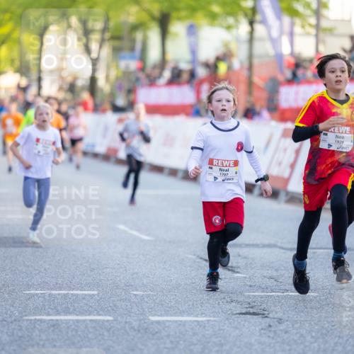 27.04.2024 - Das Zehntel Michael Strokosch http://msf.ph/oto/6143637 27.04.2024 08:50:32 Laufen 1707, 1929, 315, 771 meine-sportfotos.de