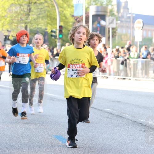 27.04.2024 - Das Zehntel Strokosch-Dieckow http://msf.ph/oto/6159626 27.04.2024 08:50:39 Laufen 1098, 1488, 1848, 1913, 1934, 2160, 2164, 2307, 2369, 2831, 2949, 3027, 3164, 3432, 3451, 3607, 3614, 3620, 3632, 3858 meine-sportfotos.de
