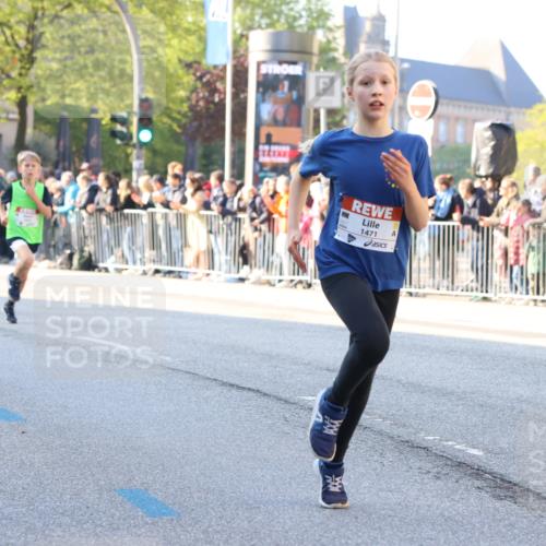 27.04.2024 - Das Zehntel Strokosch-Dieckow http://msf.ph/oto/6159782 27.04.2024 08:50:29 Laufen 1098, 1471, 1488, 1490, 1866, 2018, 2580, 2825, 2831, 3164, 3432, 3451, 3455, 3460, 3838, 3858 meine-sportfotos.de
