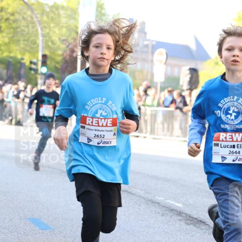 27.04.2024 - Das Zehntel Strokosch-Dieckow http://msf.ph/oto/6159894 27.04.2024 08:50:20 Laufen 1471, 1866, 2114, 2134, 2345, 2360, 2644, 2652, 3112, 3145, 3168, 3455, 3460, 3473, 3838 meine-sportfotos.de