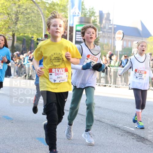 27.04.2024 - Das Zehntel Strokosch-Dieckow http://msf.ph/oto/6159907 27.04.2024 08:50:18 Laufen 1471, 1497, 1584, 1866, 2114, 2134, 2345, 2360, 2644, 2652, 3112, 3145, 3168, 3455, 3460, 3473 meine-sportfotos.de