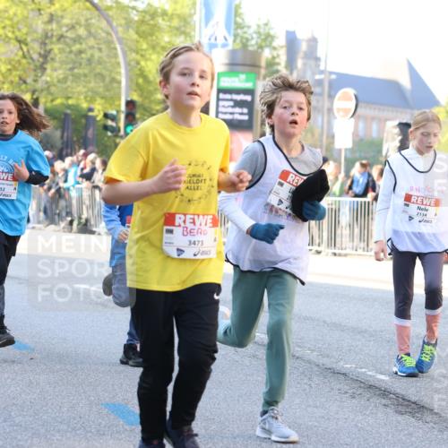 27.04.2024 - Das Zehntel Strokosch-Dieckow http://msf.ph/oto/6159914 27.04.2024 08:50:18 Laufen 1471, 1497, 1584, 1866, 2114, 2134, 2345, 2360, 2644, 2652, 3112, 3145, 3168, 3455, 3460, 3473 meine-sportfotos.de