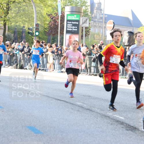 27.04.2024 - Das Zehntel Strokosch-Dieckow http://msf.ph/oto/6160031 27.04.2024 08:50:11 Laufen 1230, 1497, 1552, 1553, 1584, 1596, 1661, 1929, 2114, 2134, 2360, 2644, 2652, 2679, 3030, 3112, 3145, 3168, 3473, 3705, 3706 meine-sportfotos.de