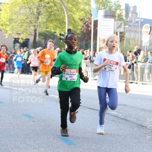 27.04.2024 - Das Zehntel Strokosch-Dieckow http://msf.ph/oto/6160075 27.04.2024 08:50:08 Laufen 1230, 1497, 1552, 1553, 1584, 1596, 1661, 1929, 2114, 2360, 2679, 3030, 3112, 3145, 3473, 3705, 3706, 3833 meine-sportfotos.de