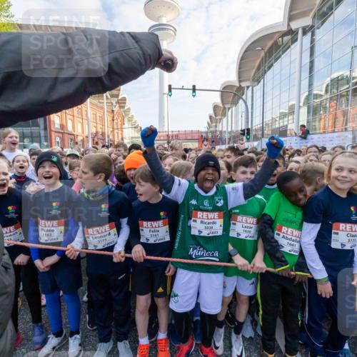 27.04.2024 - Das Zehntel Michael Strokosch http://msf.ph/oto/6174491 27.04.2024 08:16:14 Allgemein zum Event 52, 3163, 3175, 3161, 3038, 1650, 1661, 3173, 3156, 314 meine-sportfotos.de
