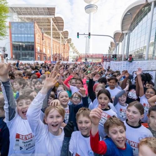 27.04.2024 - Das Zehntel Michael Strokosch http://msf.ph/oto/6174561 27.04.2024 08:16:28 Allgemein zum Event 1238, 231, 29, 18, 150, 9, 500, 6 meine-sportfotos.de