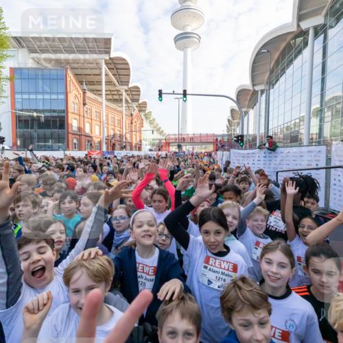 27.04.2024 - Das Zehntel Michael Strokosch http://msf.ph/oto/6174594 27.04.2024 08:16:29 Allgemein zum Event 1232, 1218, 2962, 201, 4, 3, 340, 9 meine-sportfotos.de