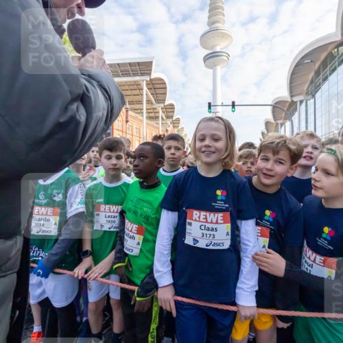 27.04.2024 - Das Zehntel Michael Strokosch http://msf.ph/oto/6174729 27.04.2024 08:17:06 Allgemein zum Event 1650, 3038, 51, 3173, 141, 3162 meine-sportfotos.de