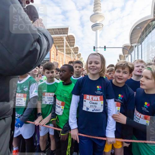 27.04.2024 - Das Zehntel Michael Strokosch http://msf.ph/oto/6174733 27.04.2024 08:17:06 Allgemein zum Event 3038, 1650, 51, 3173, 141, 3162 meine-sportfotos.de