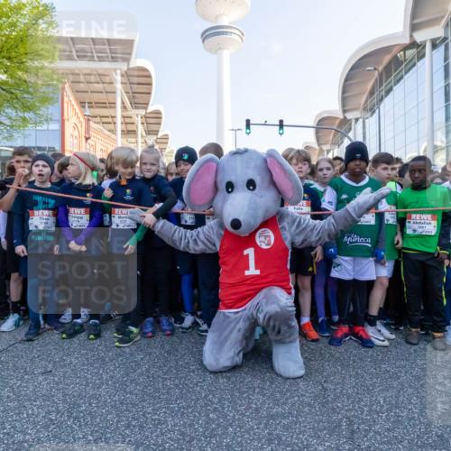 27.04.2024 - Das Zehntel Michael Strokosch http://msf.ph/oto/6174785 27.04.2024 08:29:39 Allgemein zum Event 1178, 3177, 3173 meine-sportfotos.de