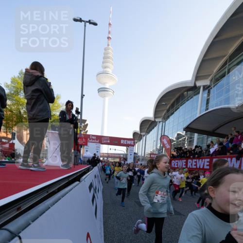 27.04.2024 - Das Zehntel Michael Strokosch http://msf.ph/oto/6174926 27.04.2024 08:31:58 Allgemein zum Event 4, 2999, 2996 meine-sportfotos.de