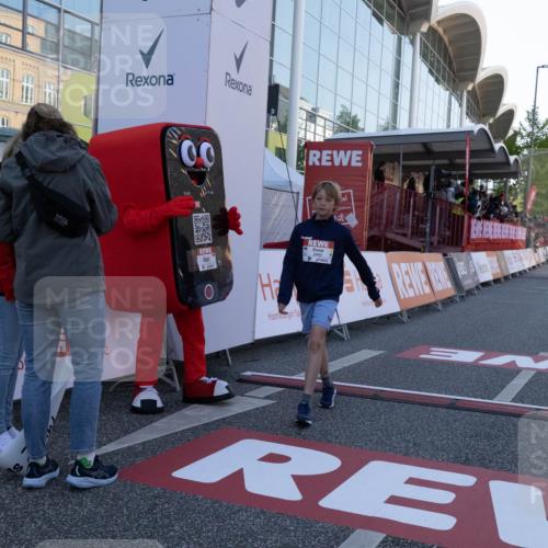 27.04.2024 - Das Zehntel Michael Strokosch http://msf.ph/oto/6175157 27.04.2024 08:47:43 Allgemein zum Event 33333, 00, 45, 2443 meine-sportfotos.de