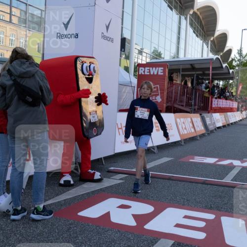 27.04.2024 - Das Zehntel Michael Strokosch http://msf.ph/oto/6175160 27.04.2024 08:47:43 Allgemein zum Event 33333, 33333, 2443, 2145 meine-sportfotos.de