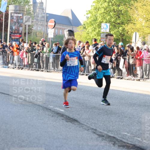 27.04.2024 - Das Zehntel Strokosch-Dieckow http://msf.ph/oto/6209265 27.04.2024 08:49:56 Laufen 1233, 1707, 2014, 2354, 3152, 3155, 3480, 3709, 3775, 3794, 3833 meine-sportfotos.de