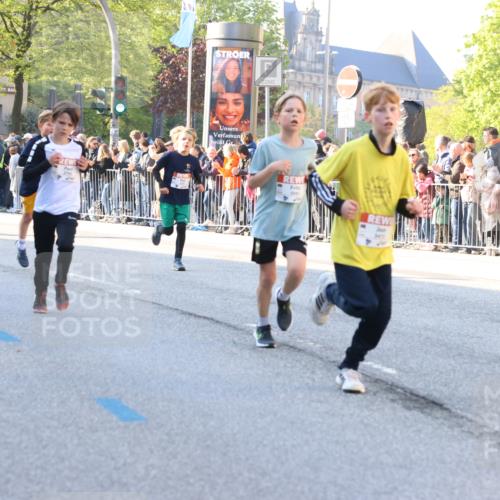 27.04.2024 - Das Zehntel Strokosch-Dieckow http://msf.ph/oto/6209320 27.04.2024 08:49:48 Laufen 1233, 2014, 2167, 2354, 2596, 2792, 3043, 3141, 3155, 3156, 3472, 3480, 3641, 3704, 3709, 3769, 3775, 3778, 3794 meine-sportfotos.de