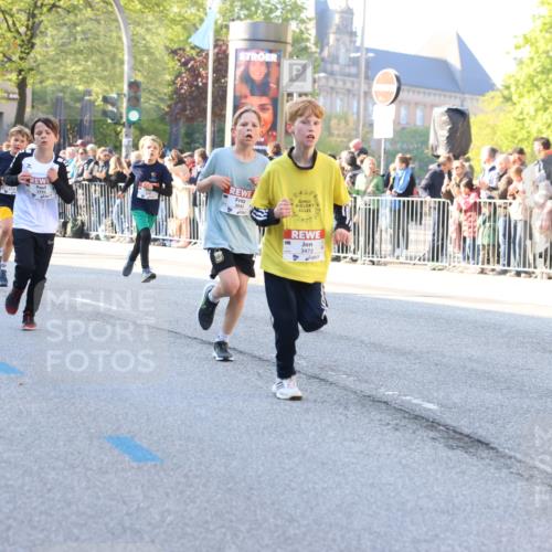 27.04.2024 - Das Zehntel Strokosch-Dieckow http://msf.ph/oto/6209321 27.04.2024 08:49:48 Laufen 1233, 2014, 2167, 2354, 2596, 2792, 3043, 3141, 3155, 3156, 3472, 3480, 3641, 3704, 3709, 3769, 3775, 3778, 3794 meine-sportfotos.de
