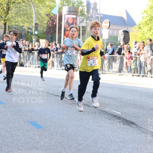 27.04.2024 - Das Zehntel Strokosch-Dieckow http://msf.ph/oto/6209325 27.04.2024 08:49:48 Laufen 1233, 2014, 2167, 2354, 2596, 2792, 3043, 3141, 3155, 3156, 3472, 3480, 3641, 3704, 3709, 3769, 3775, 3778, 3794 meine-sportfotos.de