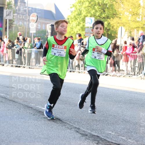 27.04.2024 - Das Zehntel Strokosch-Dieckow http://msf.ph/oto/6209394 27.04.2024 08:49:32 Laufen 3238, 3241, 3453, 3764, 3784 meine-sportfotos.de
