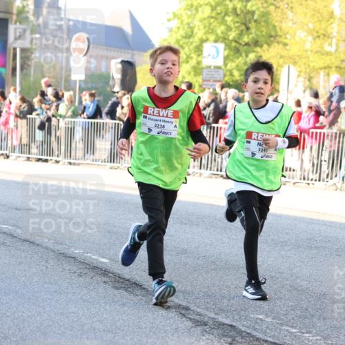 27.04.2024 - Das Zehntel Strokosch-Dieckow http://msf.ph/oto/6209397 27.04.2024 08:49:32 Laufen 3238, 3241, 3453, 3764, 3784 meine-sportfotos.de