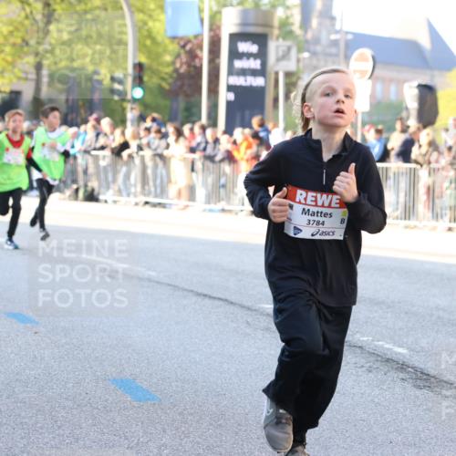 27.04.2024 - Das Zehntel Strokosch-Dieckow http://msf.ph/oto/6209419 27.04.2024 08:49:29 Laufen 3238, 3241, 3453, 3764, 3784, 3819 meine-sportfotos.de