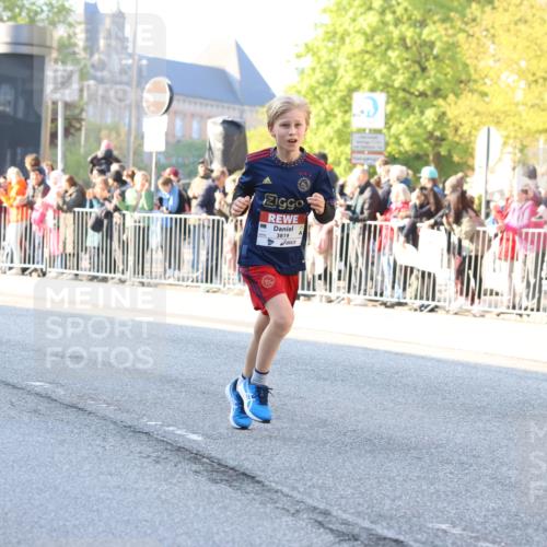 27.04.2024 - Das Zehntel Strokosch-Dieckow http://msf.ph/oto/6209427 27.04.2024 08:49:26 Laufen 1326, 3238, 3241, 3453, 3784, 3819 meine-sportfotos.de