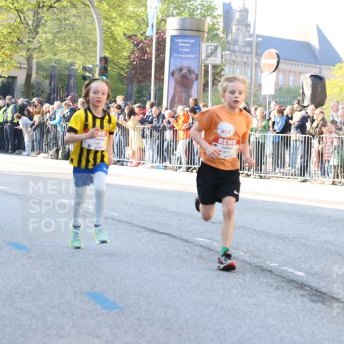 27.04.2024 - Das Zehntel Strokosch-Dieckow http://msf.ph/oto/6209454 27.04.2024 08:49:21 Laufen 1326, 1935, 3619, 3784, 3819 meine-sportfotos.de
