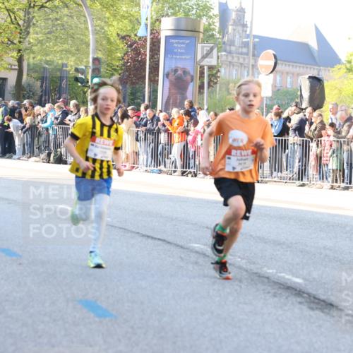 27.04.2024 - Das Zehntel Strokosch-Dieckow http://msf.ph/oto/6209457 27.04.2024 08:49:21 Laufen 1326, 1935, 3619, 3784, 3819 meine-sportfotos.de