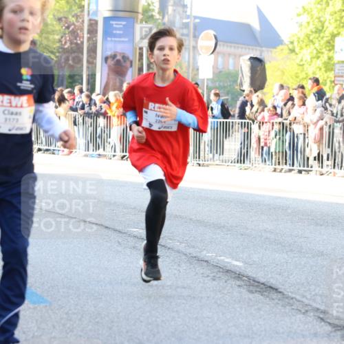 27.04.2024 - Das Zehntel Strokosch-Dieckow http://msf.ph/oto/6209482 27.04.2024 08:49:15 Laufen 1326, 1935, 2264, 2839, 3169, 3173, 3443, 3619, 3703, 3783 meine-sportfotos.de