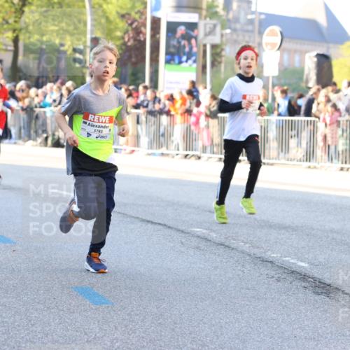 27.04.2024 - Das Zehntel Strokosch-Dieckow http://msf.ph/oto/6209497 27.04.2024 08:49:12 Laufen 1326, 1935, 2264, 2599, 2805, 2839, 3169, 3173, 3443, 3619, 3703, 3783 meine-sportfotos.de