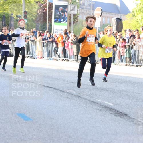 27.04.2024 - Das Zehntel Strokosch-Dieckow http://msf.ph/oto/6209515 27.04.2024 08:49:11 Laufen 1935, 2264, 2599, 2805, 2839, 3169, 3173, 3443, 3619, 3703, 3783 meine-sportfotos.de