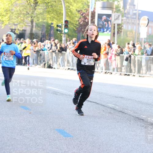 27.04.2024 - Das Zehntel Strokosch-Dieckow http://msf.ph/oto/6209536 27.04.2024 08:49:08 Laufen 1491, 1498, 2264, 2599, 2805, 2839, 3169, 3173, 3443, 3703, 3783 meine-sportfotos.de