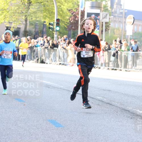 27.04.2024 - Das Zehntel Strokosch-Dieckow http://msf.ph/oto/6209540 27.04.2024 08:49:08 Laufen 1491, 1498, 2264, 2599, 2805, 2839, 3169, 3173, 3443, 3703, 3783 meine-sportfotos.de
