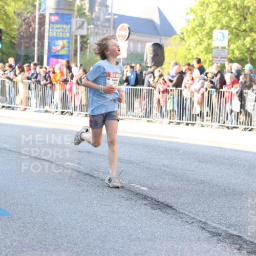 27.04.2024 - Das Zehntel Strokosch-Dieckow http://msf.ph/oto/6209585 27.04.2024 08:48:56 Laufen 1252, 1480, 1491, 1498, 2355, 2818, 3657, 3873 meine-sportfotos.de