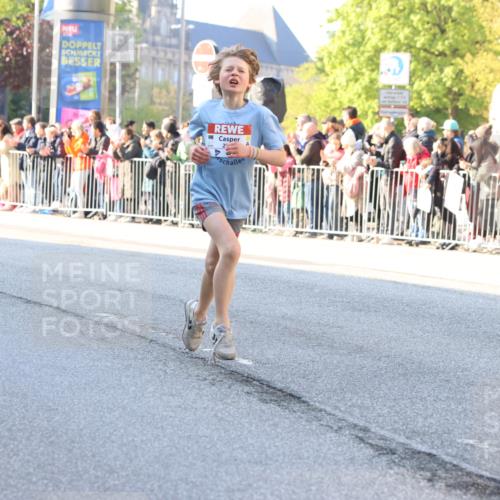 27.04.2024 - Das Zehntel Strokosch-Dieckow http://msf.ph/oto/6209593 27.04.2024 08:48:57 Laufen 1252, 1480, 1491, 1498, 2355, 3657, 3873 meine-sportfotos.de