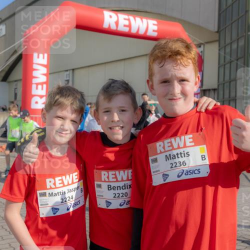 27.04.2024 - Das Zehntel Michael Strokosch http://msf.ph/oto/6212417 27.04.2024 08:02:26 Allgemein zum Event 2236, 2224, 2220 meine-sportfotos.de