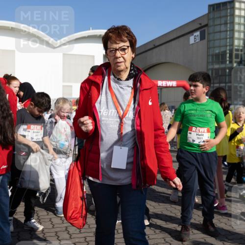 27.04.2024 - Das Zehntel Michael Strokosch http://msf.ph/oto/6212468 27.04.2024 08:03:41 Allgemein zum Event 2411, 28, 04, 202, 1, 1631 meine-sportfotos.de