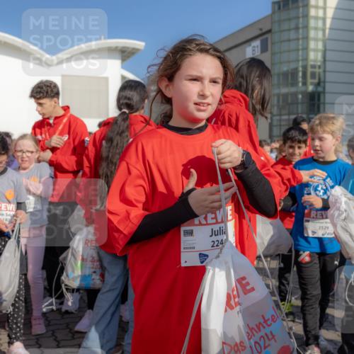 27.04.2024 - Das Zehntel Michael Strokosch http://msf.ph/oto/6212507 27.04.2024 08:04:06 Allgemein zum Event 182, 202, 224, 2529, 2539, 2024 meine-sportfotos.de
