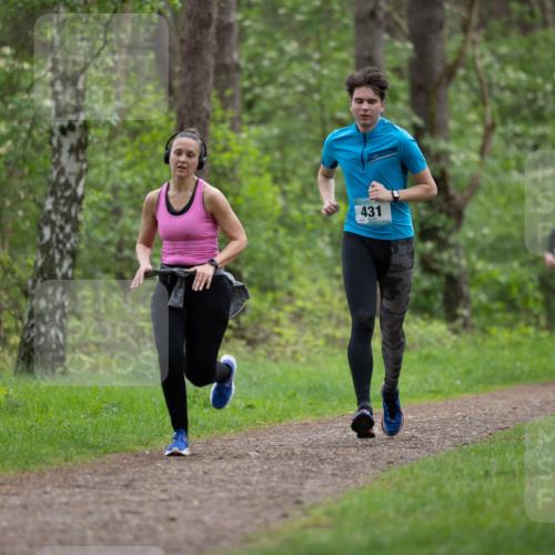 05.05.2024 - 7. Wedeler Halbmarathon Michael Strokosch http://msf.ph/oto/6220897 05.05.2024 10:41:20 Laufen 431 meine-sportfotos.de