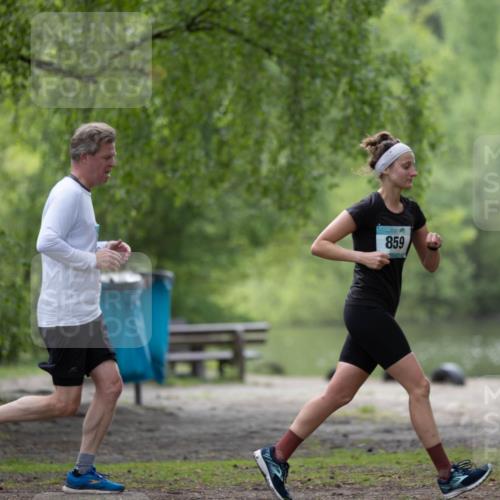 05.05.2024 - 7. Wedeler Halbmarathon Michael Strokosch http://msf.ph/oto/6220934 05.05.2024 10:42:38 Laufen 859 meine-sportfotos.de